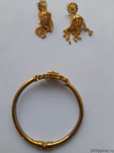 Eardrops With Bracelet