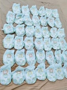 Pampers Diaper Pants – Medium, 41 Pieces