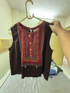 Brown Sleeveless Top with Embroidery M Size
