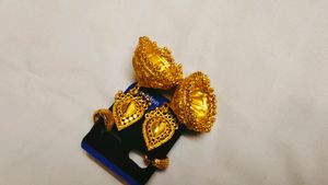 Golden Jhumka Combos