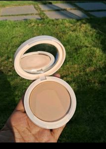 Myglamm  Compact