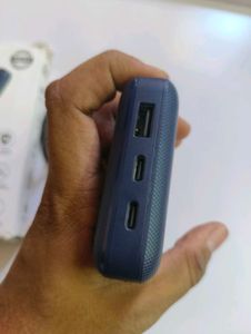 Spigen ArcPack 20000mah 30w power bank