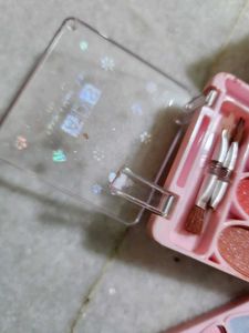 Mini Makeup Kit