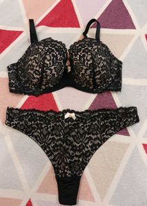 Hunkemoller Set Bra Size 36E