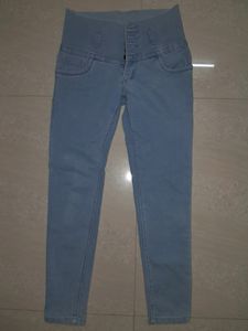 light blue skinny jeans