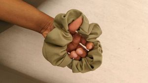 Premium Quality Big scrunchie