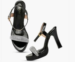 Chunky Heeled Sandles