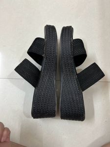 Black Wedges