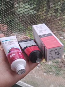 combo  4 prod moisturizer sunscreen perfume liptin