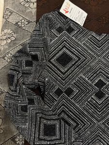 Patterned Bodycon midi shimmer Sleeve Dress