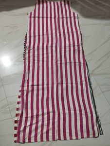 Avaasa Striped straight Kurti