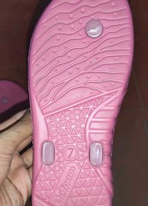 ALL OFFER ACCEPTED NEW Flipflops and Slippers
