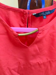 Coral Top