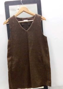 Sleeveless Brown Dress