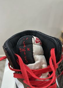 *100% AUTHENTIC* Travis Scott X AJ 1 Retro High OG