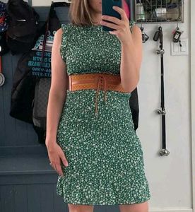 UTBANIC Green Floral Bodycon Dress