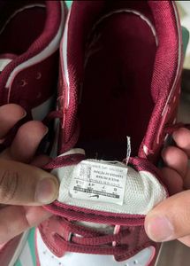 Nike Sneakers - Stylish &amp; Comfortable