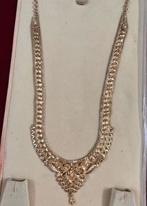 Elegant Gold Necklace