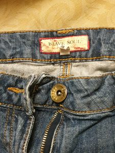 Stylish Fitted Denim Shorts  3/4ths