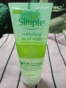 Simple Refreshing Facial Wash
