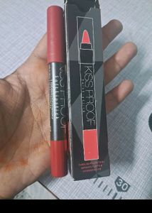 contour+concealer+lipstick+eyeshadow