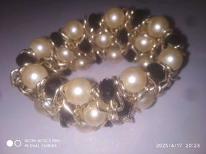 Pearl &amp; Leather Bracelet