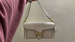 coach tabby shoulder bag 26