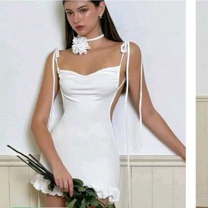 White Mini Dress with Flower Choker New Me Asia