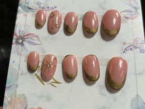 Press-On Nail Set
