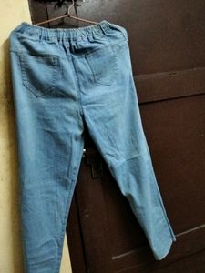 size 28... small scratches on both sides...