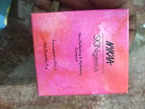 New NYKAA 03 Warm Honey Shade Compact