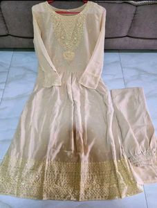 All New Nairacut Beautiful 2 Pc Set Kurti Palazzo
