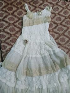 Elegant White Lace Dress