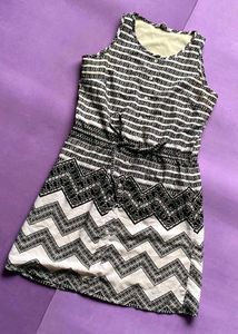 Chic Sleeveless Dress