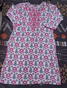 Daily Wear Beautiful Kurti