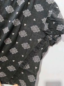 Black Loose Crop Top