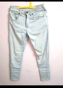 Light Wash High-Waisted Skinny Jeans