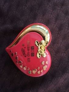 Heart Makeup Kit - ADS