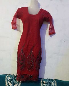 Bhoot Khubsurat Cut Daana Work Kurti