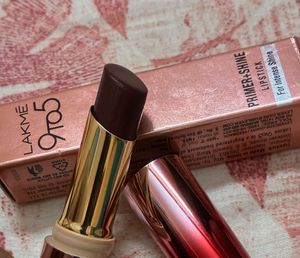 Maroon Lakme 9 To 5 Lipstick
