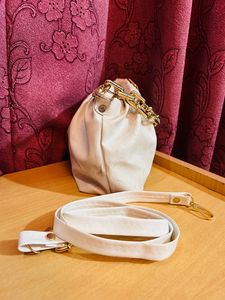 White Hand Bag With Golden Chain For Hanging