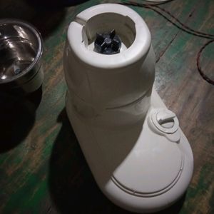 LG Suprimo 750 Watt Mixer Grinder