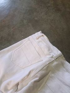 Trendy Casual white jeans| Like New |