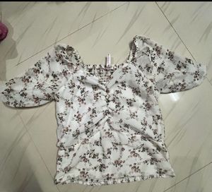 Floral Puff Sleeve Top