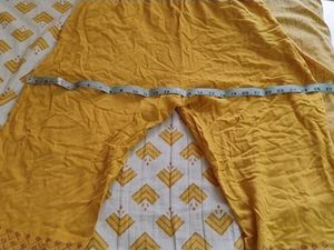 Yellow Printed Leggings