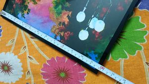 Water Paint Photo Frame With Quality Glass