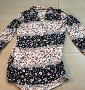 Casual Wear Top With Front Chain