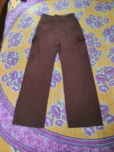 Brown Cargo Pants 🤎