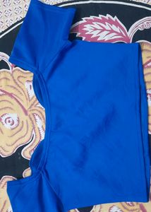 Pink Boutique International Brand Blue Crop T