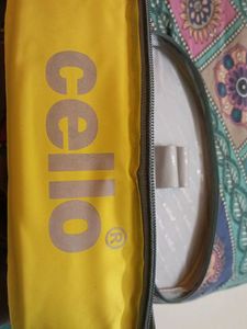 Gently Used Kids Lunch Bag With Boxes